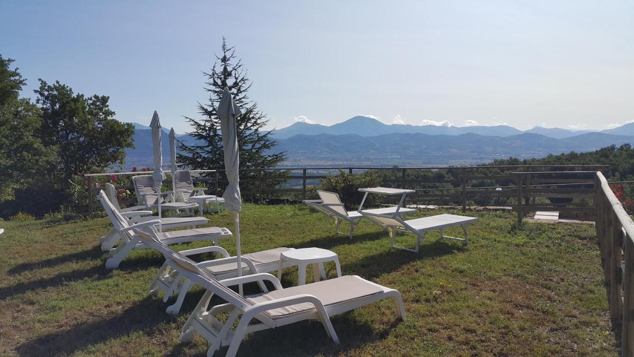 Agriturismo Countryhouse Le Giare Γκούμπιο Εξωτερικό φωτογραφία